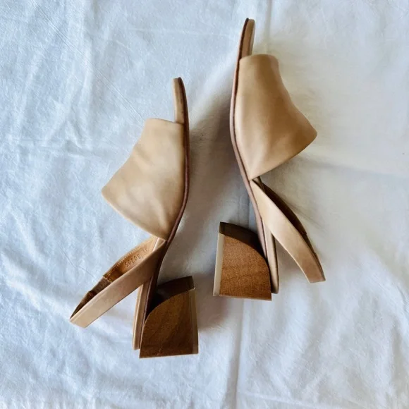 COCLICO Okolo Sandal in Camel Leather - Picture 9 of 10